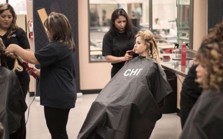 How to Find the Right Cosmetology School in Houston for Your Goals