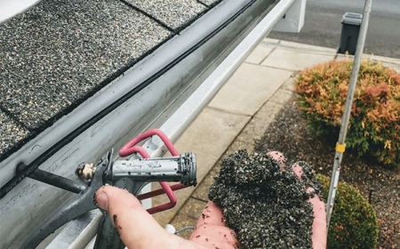 Top-Rated Gutter Cleaning in Medford, OR – Safeguard Your Home from Water Damage