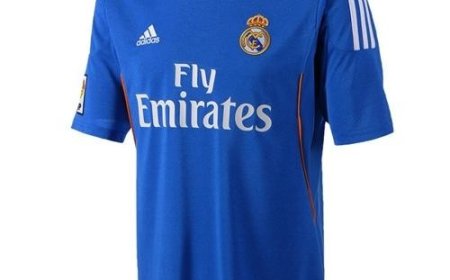 How to Represent Your Team on the Road in Iconic Gear