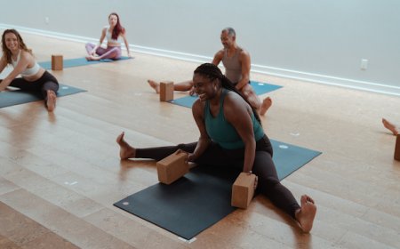 Vinyasa Yoga in Montreal