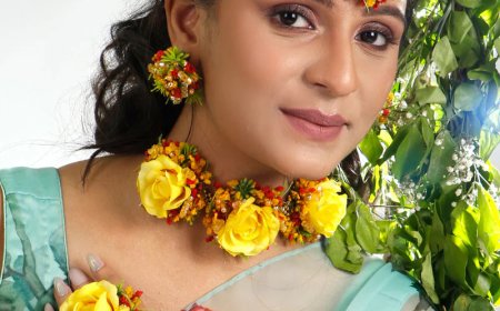 Handcrafted Flower Jewellery for Haldi Ceremony | VAIDAAN
