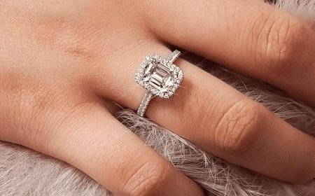 Choosing the right metal for your emerald cut engagement ring
