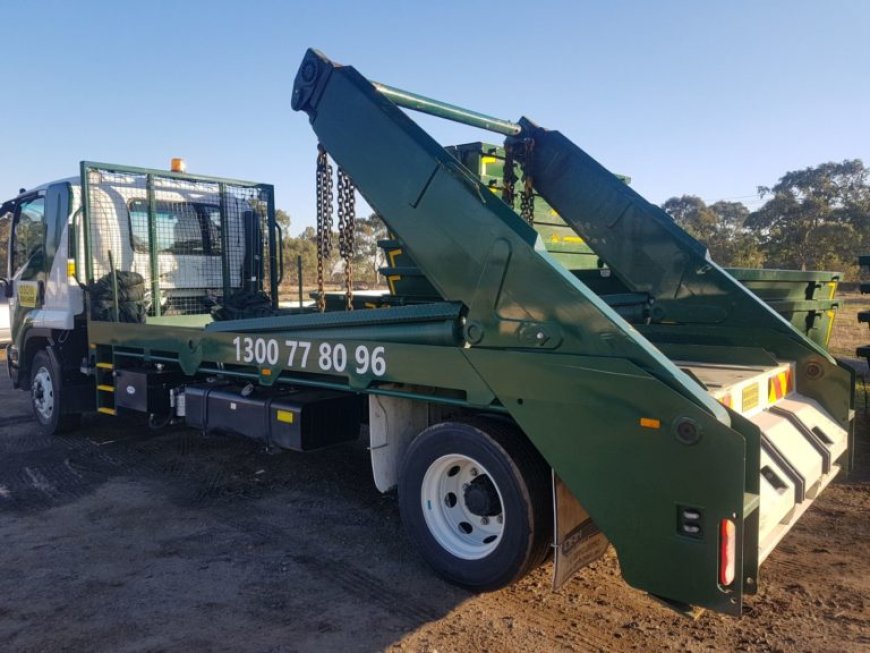 Keep Your Neighbourhood Clean: Rubbish Removal Made Simple with Skip Bins
