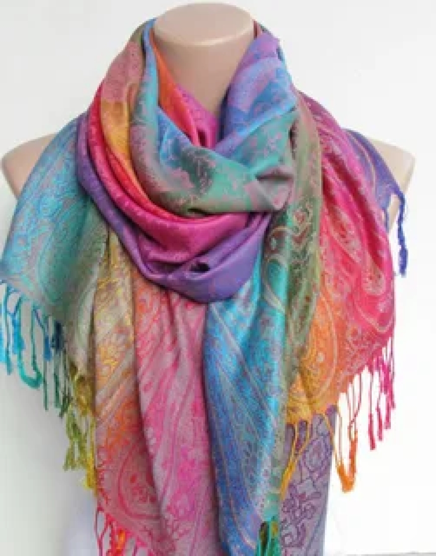How to Style a Pashmina Shawl for Every Season