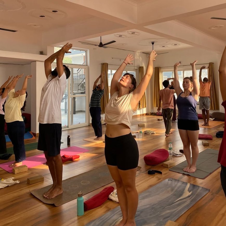 What is 200 Hour Yoga Teacher Training in Rishikesh?