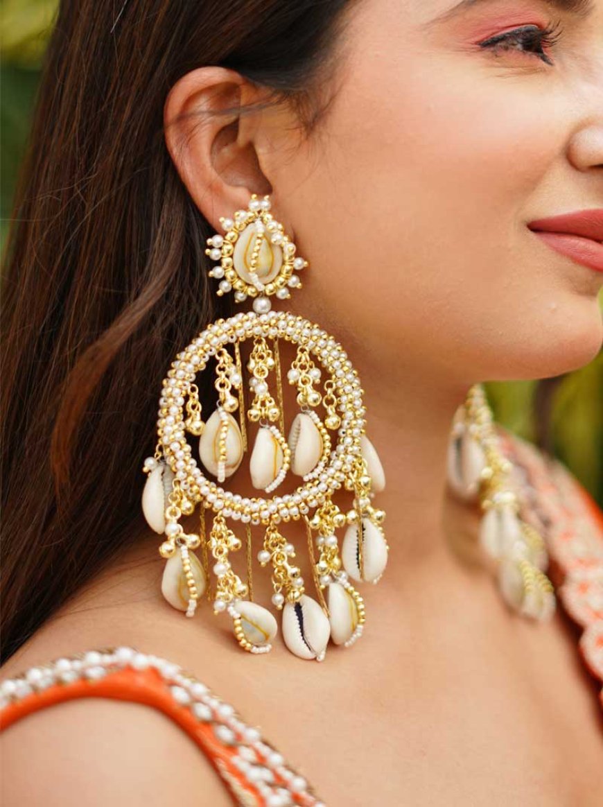 Handmade Jewellery: Timeless Art Worn with Pride