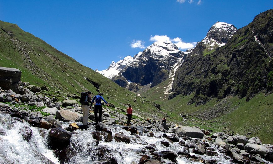 Hampta Pass Trek: A Beautiful Himalayan Adventure
