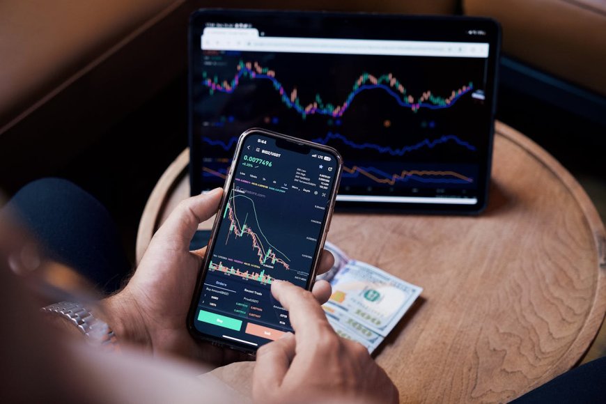 Trading on the Go: 7 Tips for Exploring the TradingView Mobile App